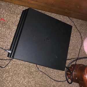 PlayStation station 4 pro 1TB